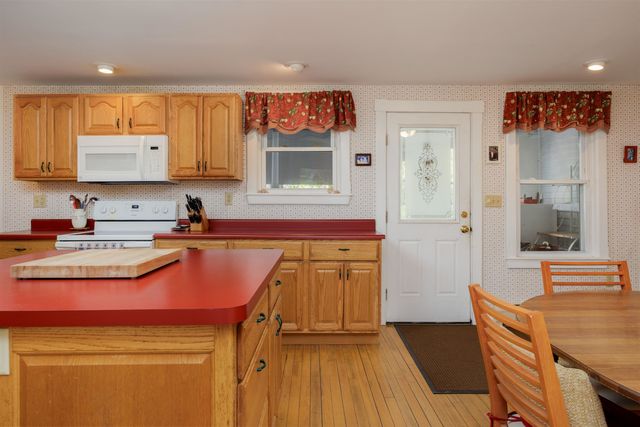 111 East Gilson Avenue, Hartford, VT 05059