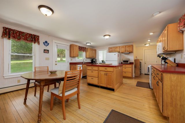 111 East Gilson Avenue, Hartford, VT 05059