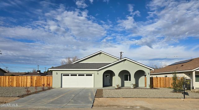 10401 N Loop Boulevard, California City, CA 93505