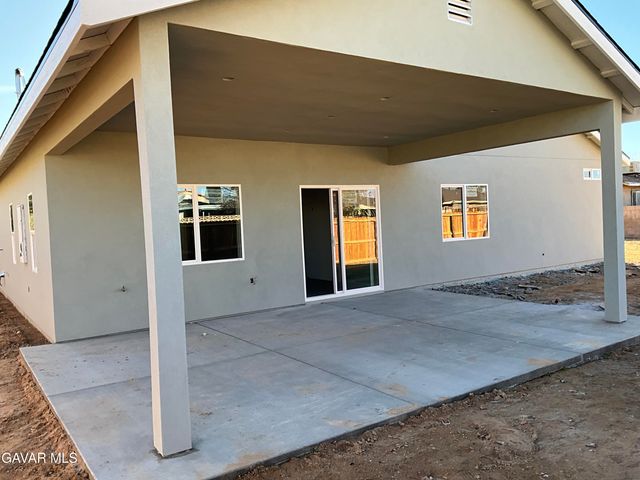 10401 N Loop Boulevard, California City, CA 93505