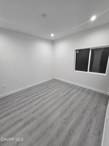 10401 N Loop Boulevard, California City, CA 93505