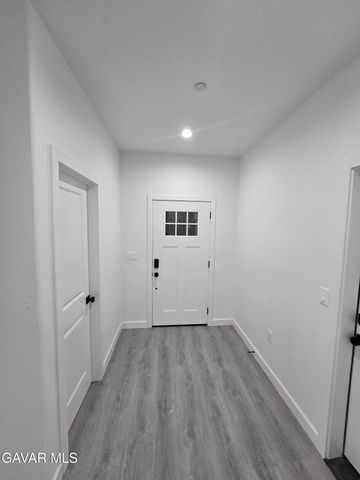 10401 N Loop Boulevard, California City, CA 93505