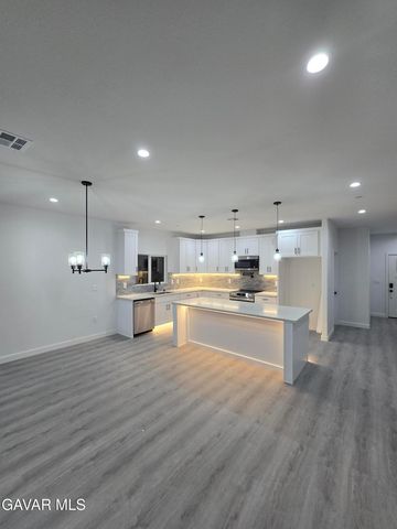 10401 N Loop Boulevard, California City, CA 93505