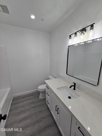 10401 N Loop Boulevard, California City, CA 93505