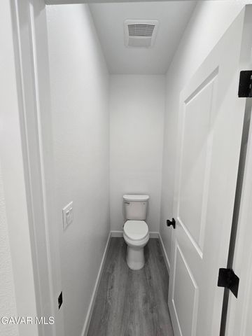 10401 N Loop Boulevard, California City, CA 93505