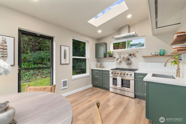 29318 9th Place S, Federal Way, WA 98003