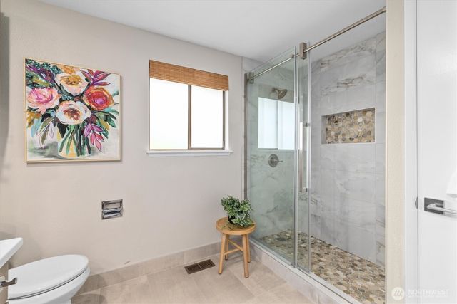 29318 9th Place S, Federal Way, WA 98003