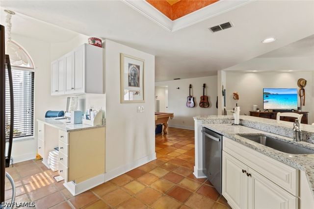 2294 Anchorage LN B, Naples, FL 34104