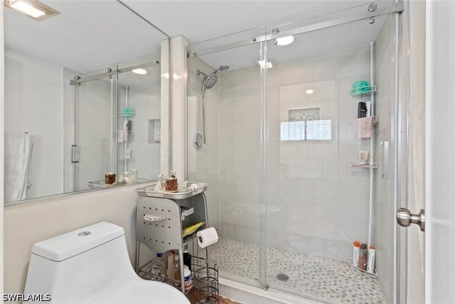 2294 Anchorage LN B, Naples, FL 34104