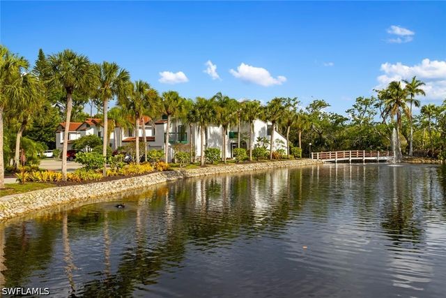 2294 Anchorage LN B, Naples, FL 34104