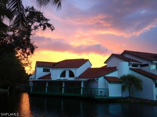 2294 Anchorage LN B, Naples, FL 34104