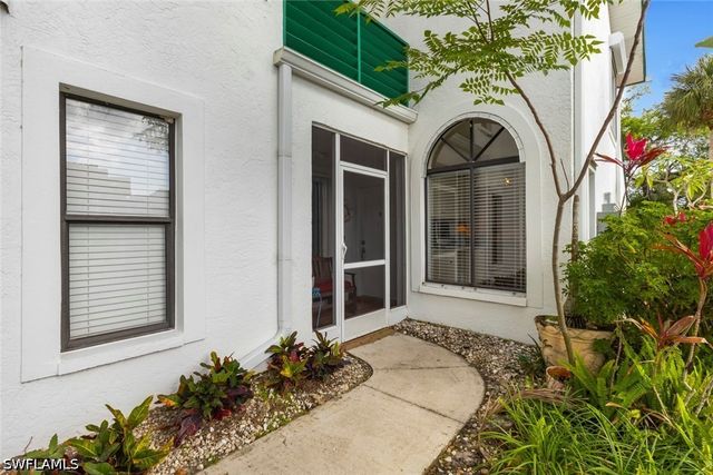 2294 Anchorage LN B, Naples, FL 34104