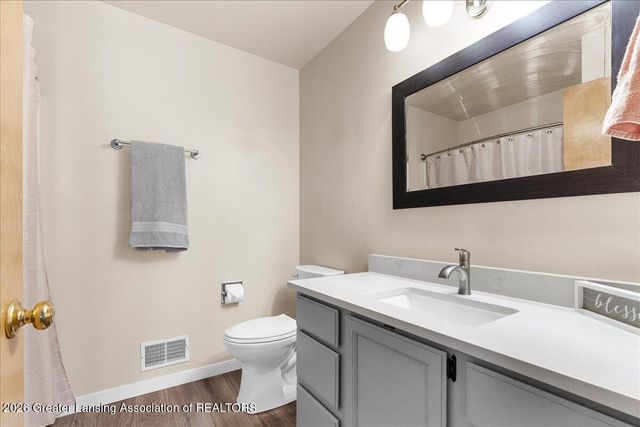 12410 Sea Pines Drive, Dewitt, MI 48820