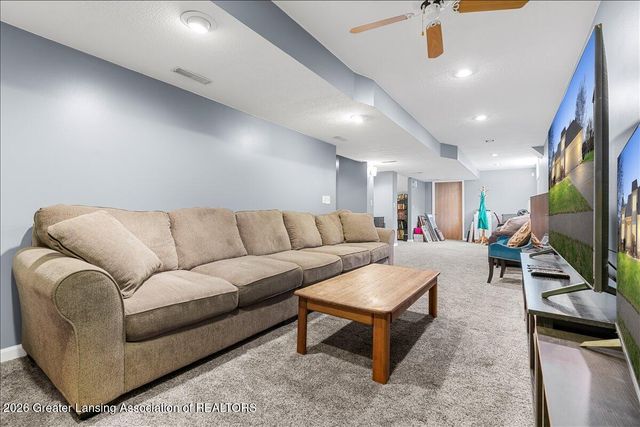 12410 Sea Pines Drive, Dewitt, MI 48820
