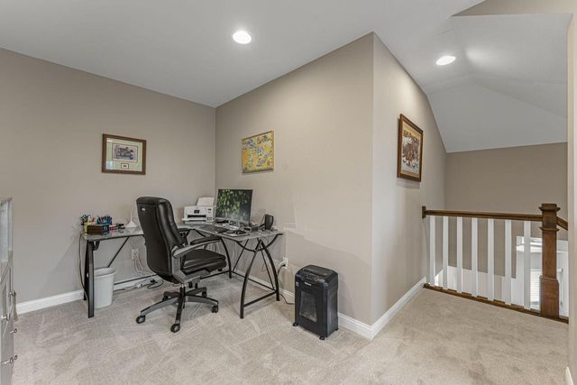 21975 W North AVENUE, Brookfield, WI 53045