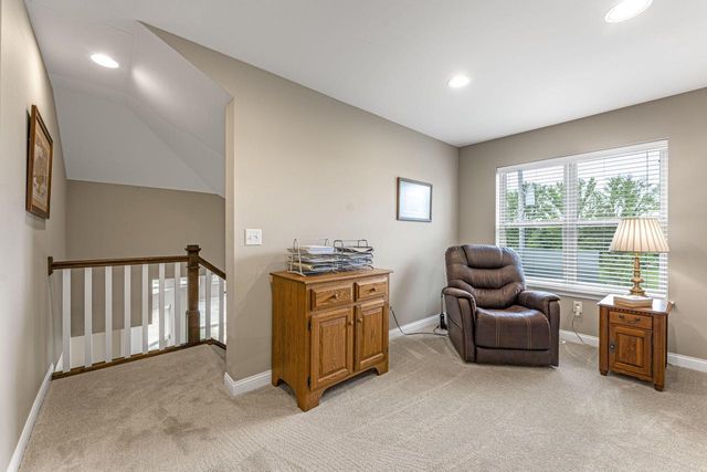21975 W North AVENUE, Brookfield, WI 53045