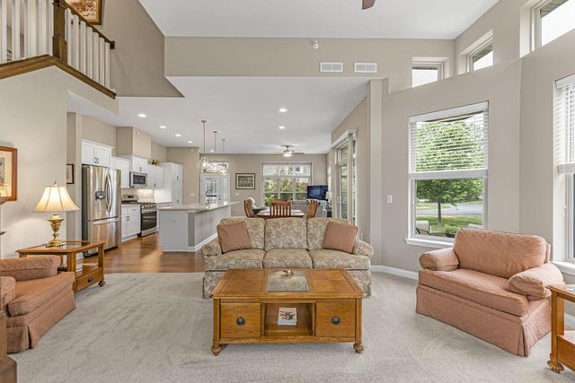 21975 W North AVENUE, Brookfield, WI 53045