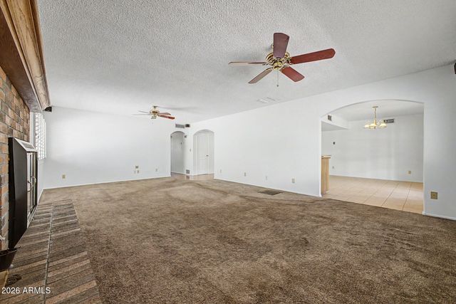 5618 W BELMONT Avenue, Glendale, AZ 85301
