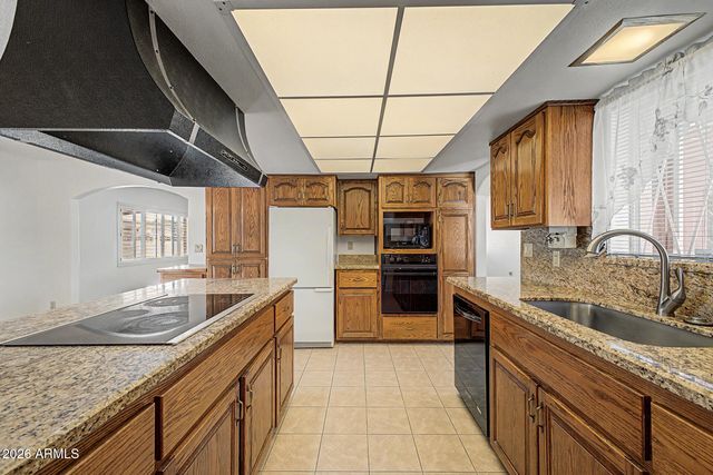 5618 W BELMONT Avenue, Glendale, AZ 85301