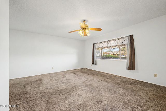 5618 W BELMONT Avenue, Glendale, AZ 85301
