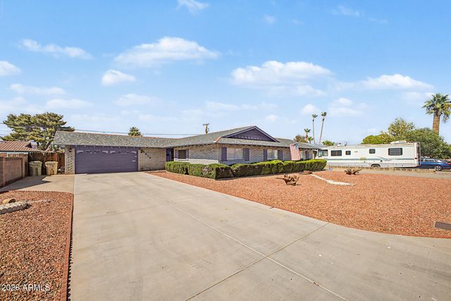 5618 W BELMONT Avenue, Glendale, AZ 85301