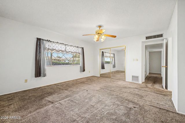 5618 W BELMONT Avenue, Glendale, AZ 85301