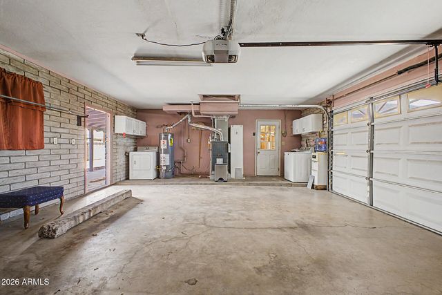 5618 W BELMONT Avenue, Glendale, AZ 85301