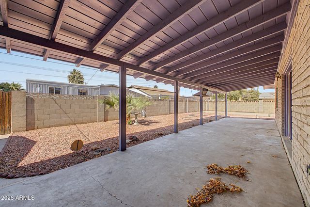 5618 W BELMONT Avenue, Glendale, AZ 85301