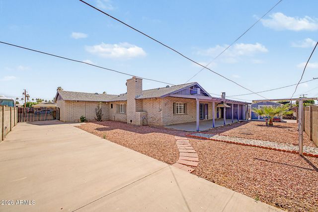 5618 W BELMONT Avenue, Glendale, AZ 85301