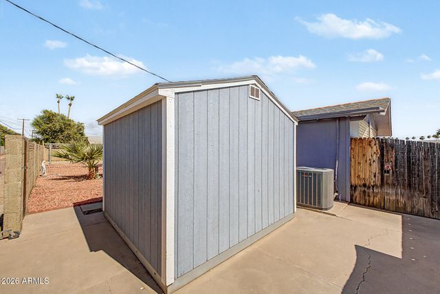 5618 W BELMONT Avenue, Glendale, AZ 85301