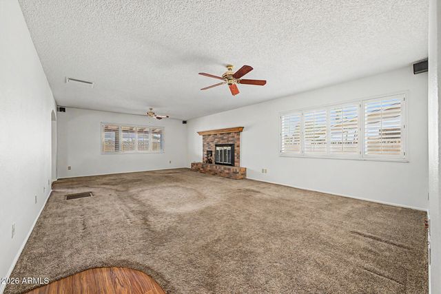 5618 W BELMONT Avenue, Glendale, AZ 85301