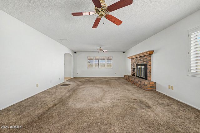 5618 W BELMONT Avenue, Glendale, AZ 85301
