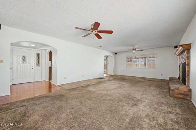 5618 W BELMONT Avenue, Glendale, AZ 85301
