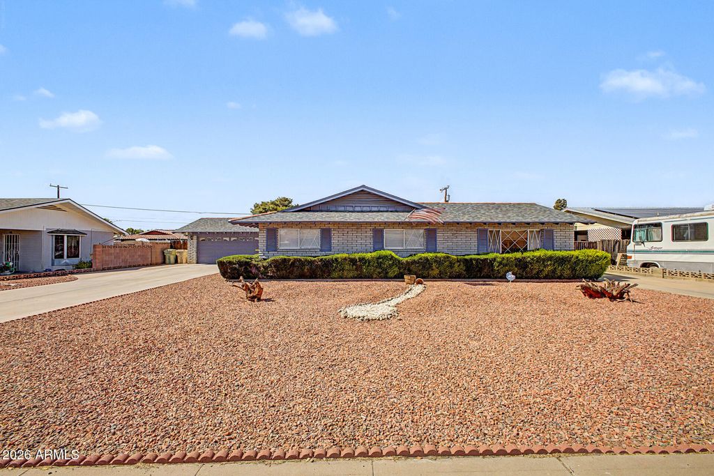 5618 W BELMONT Avenue, Glendale, AZ 85301