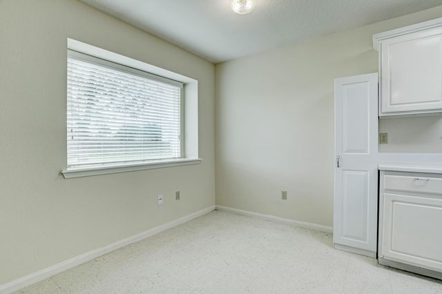 16711 N Wayne Lane 3, Pearland, TX 77584