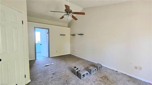 145 Alaric DR, Hampton, VA 23664