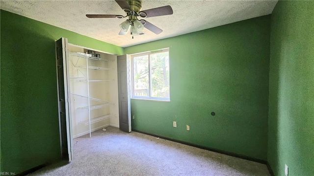 145 Alaric DR, Hampton, VA 23664