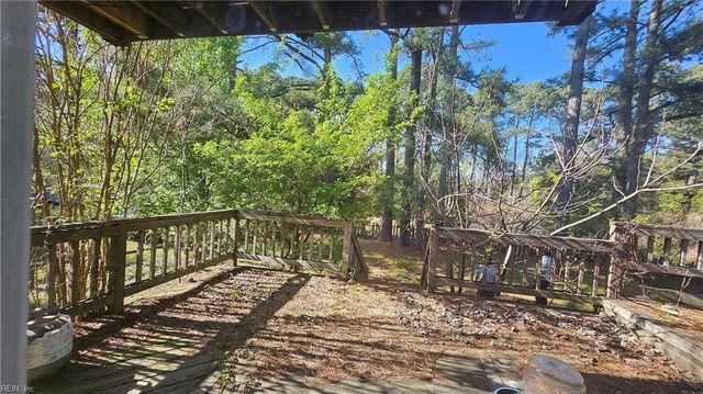 145 Alaric DR, Hampton, VA 23664