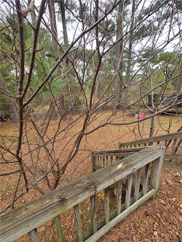 145 Alaric DR, Hampton, VA 23664