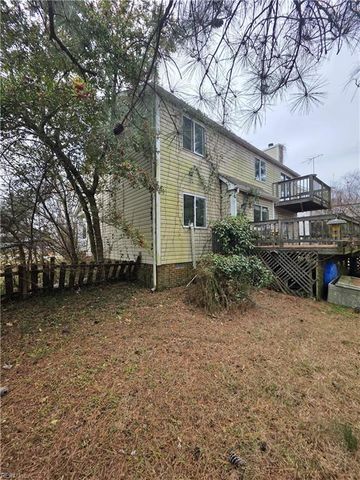 145 Alaric DR, Hampton, VA 23664