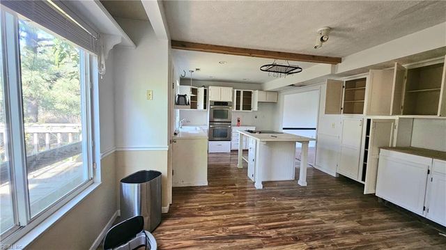 145 Alaric DR, Hampton, VA 23664