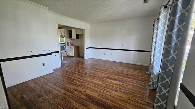 145 Alaric DR, Hampton, VA 23664