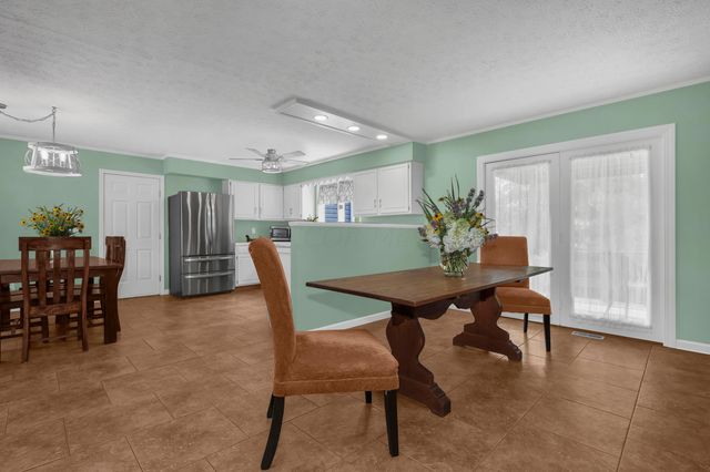 1060 S Watkins Road, Alexandria, OH 43001