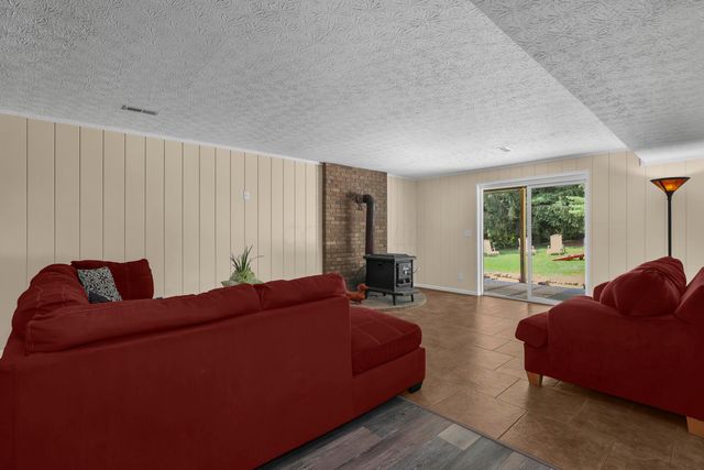 1060 S Watkins Road, Alexandria, OH 43001