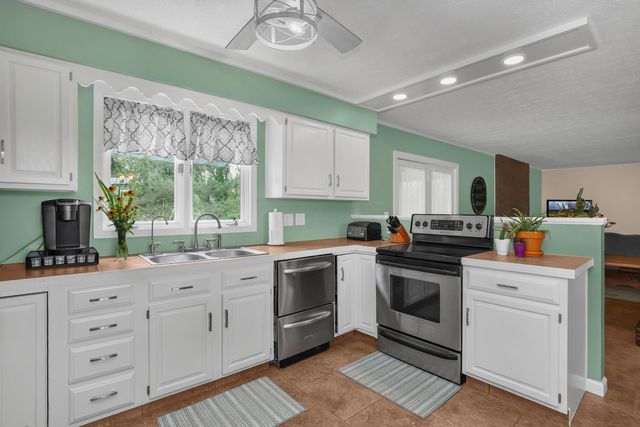 1060 S Watkins Road, Alexandria, OH 43001