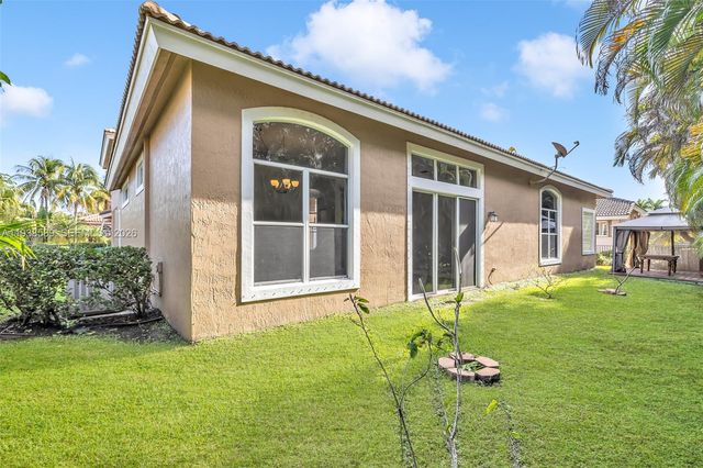 558 NW 118th Ave, Coral Springs, FL 33071