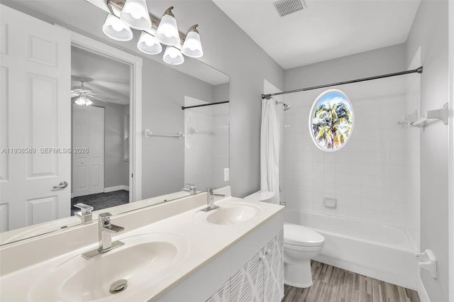 558 NW 118th Ave, Coral Springs, FL 33071