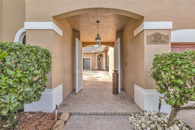 558 NW 118th Ave, Coral Springs, FL 33071