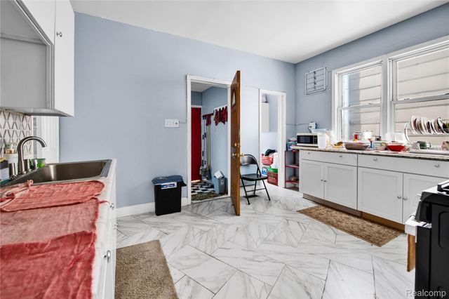 3368 Evaline Street, Hamtramck, MI 48212