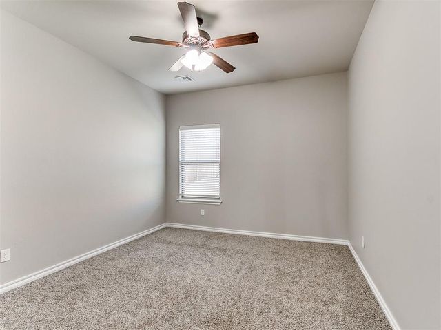 616 Kearny Lane, Yukon, OK 73099
